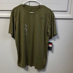 Nike Men's Short Sleeve Olive Tee